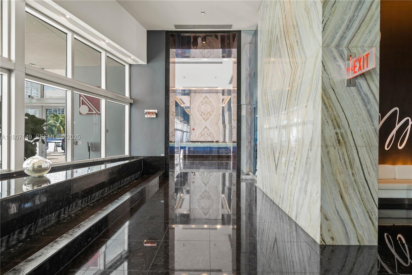 335 S Biscayne Boulevard 1006 — photo 10