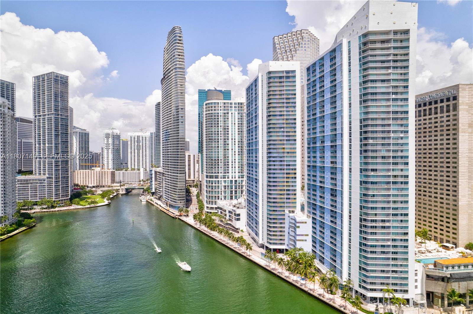 335 S Biscayne Boulevard 1006, Miami, FL 33131, Miami