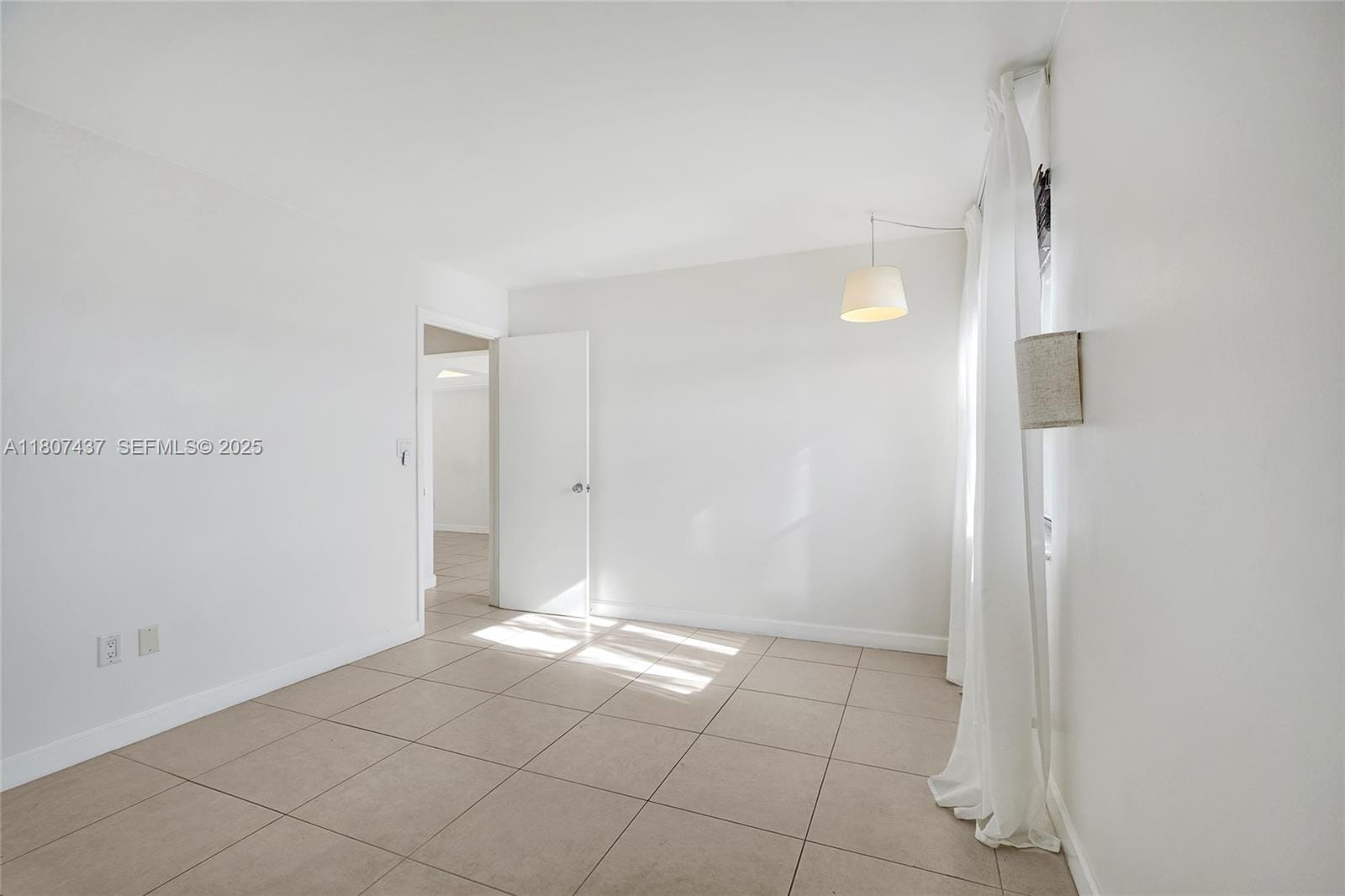 20105 NE 3rd Court 9, Miami, FL 33179 photo 14
