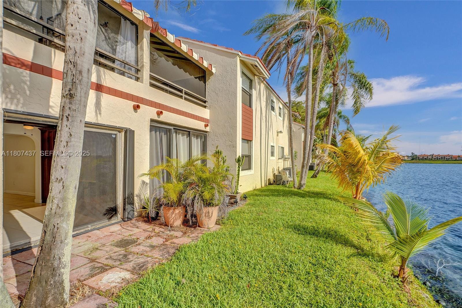 20105 NE 3rd Court 9, Miami, FL 33179 photo 29