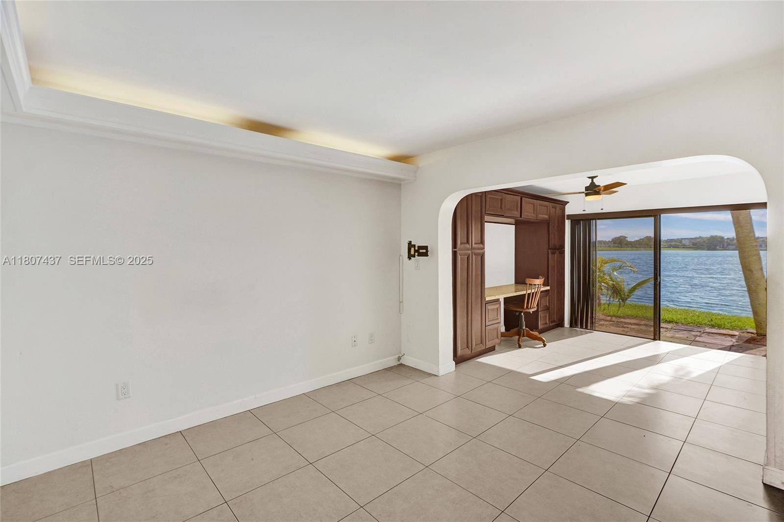 20105 NE 3rd Court 9, Miami, FL 33179 photo 6