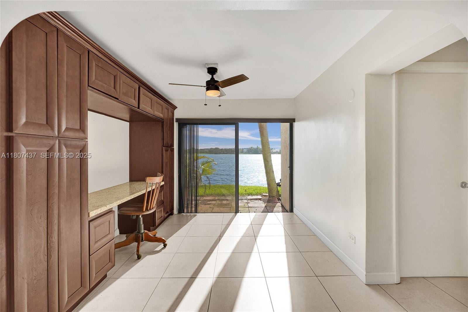 20105 NE 3rd Court 9, Miami, FL 33179 photo 8