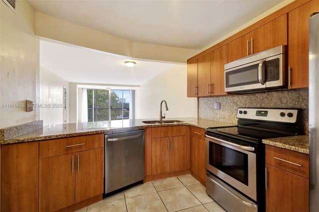 1780 NE 191st Street 412-2, sold in Jade Winds Group -, Miami, FL