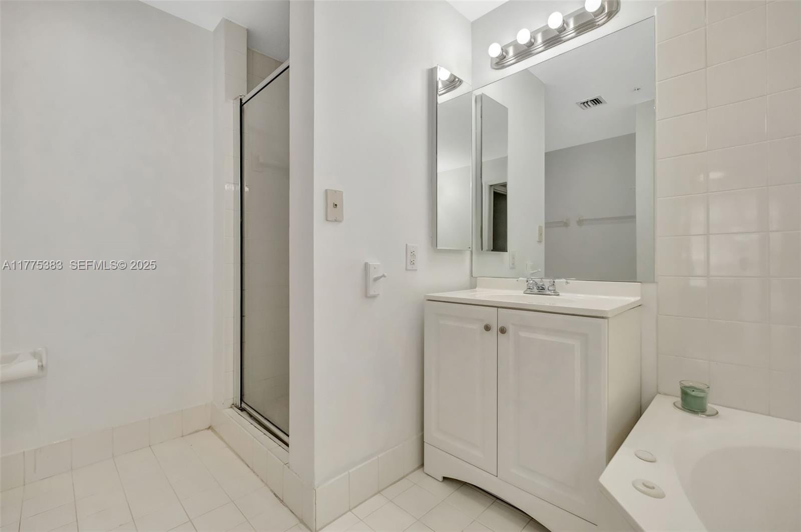 9805 NW 52nd Street 306, Doral, FL 33178 photo 21