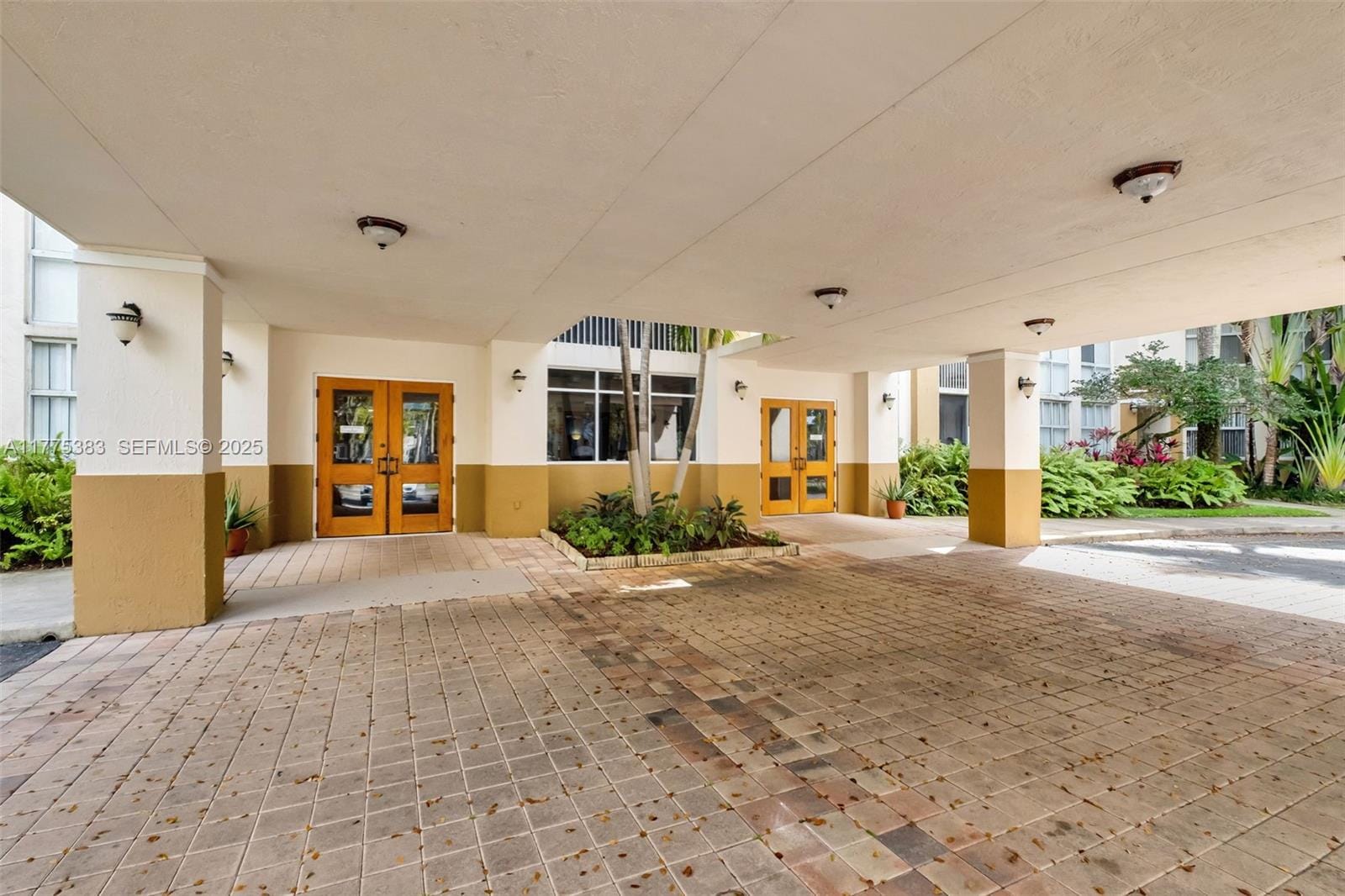 9805 NW 52nd Street 306, Doral, FL 33178 photo 29