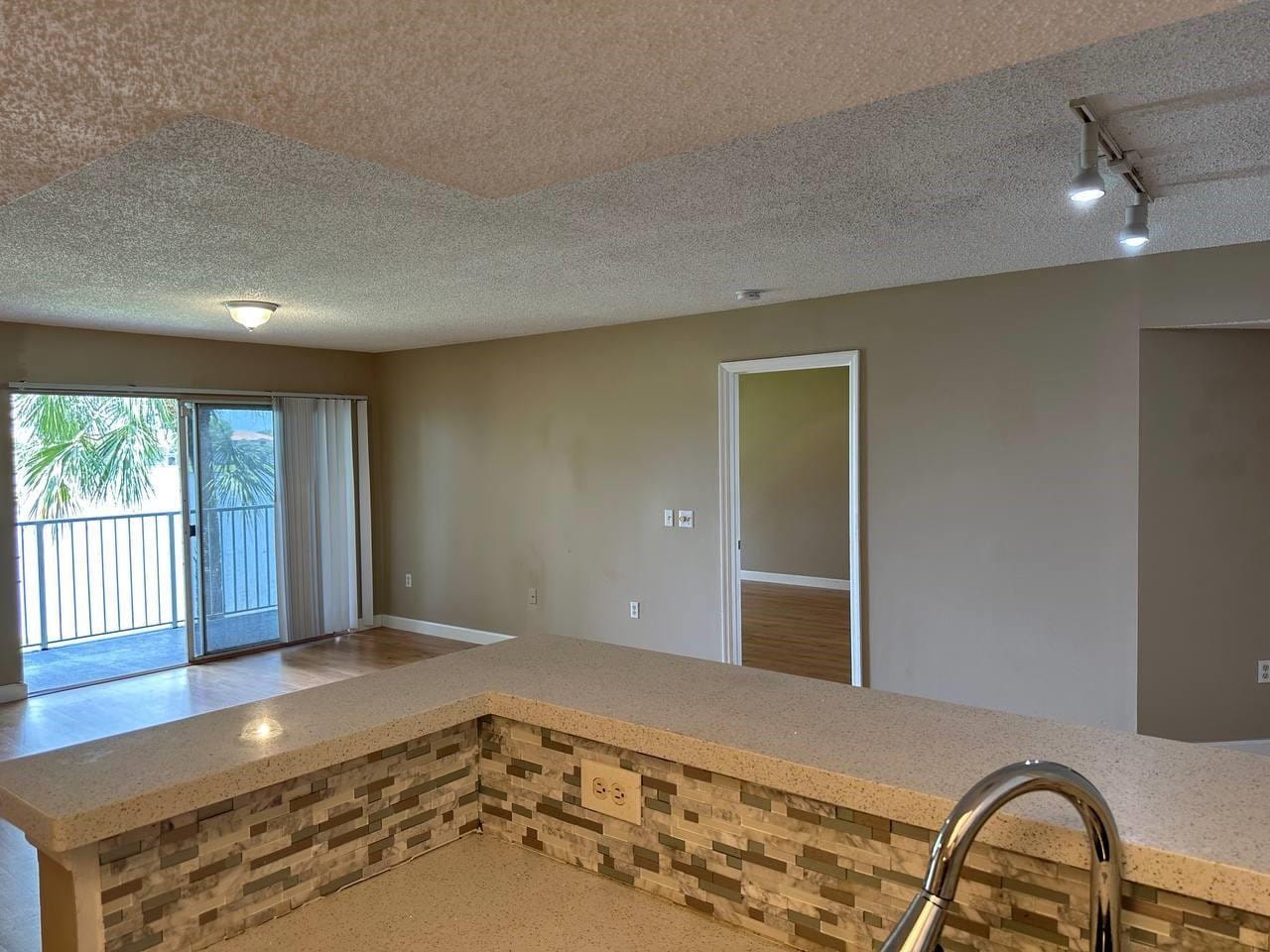 5045 Wiles Road 202 — photo 9