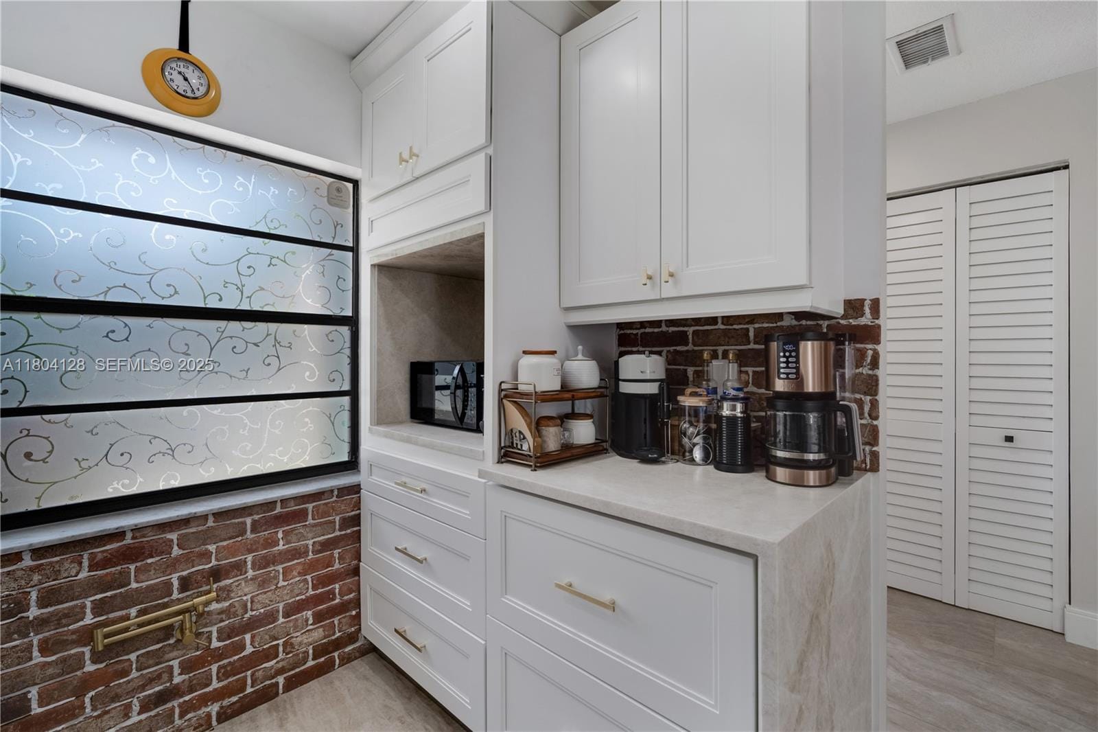 21830 Cypress Circle 27E — photo 8