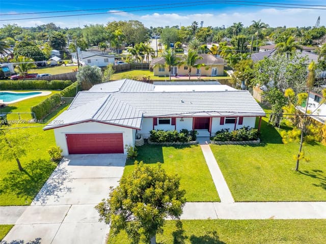 240 NW 19th Street, sold in Pine Manor Part One, Homestead, FL