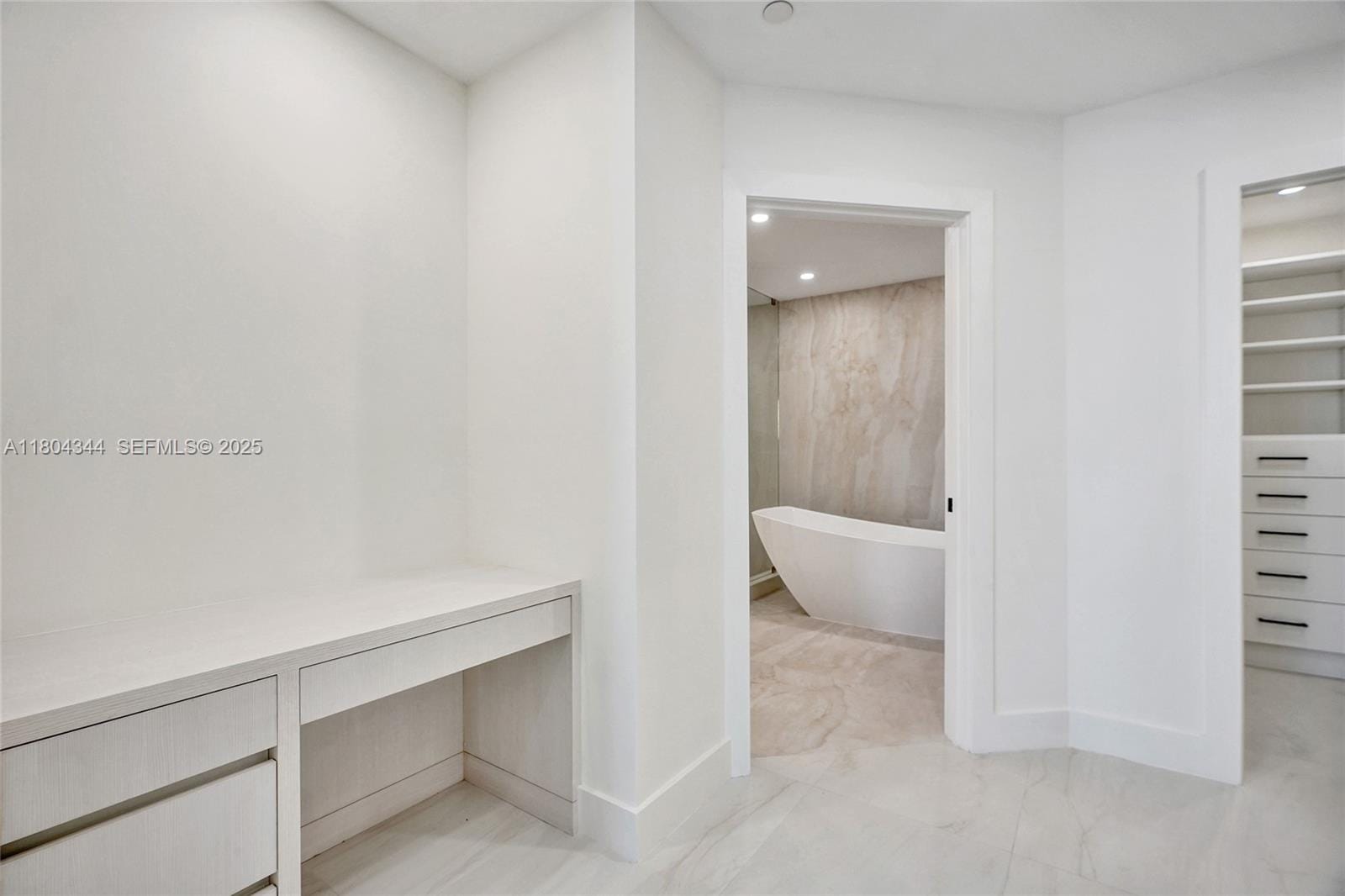 3000 Island Boulevard TH-5, Aventura, FL 33160 photo 19
