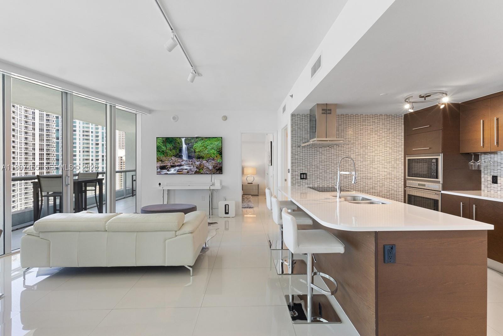 495 Brickell Avenue 2304, Miami, FL 33131 photo 16