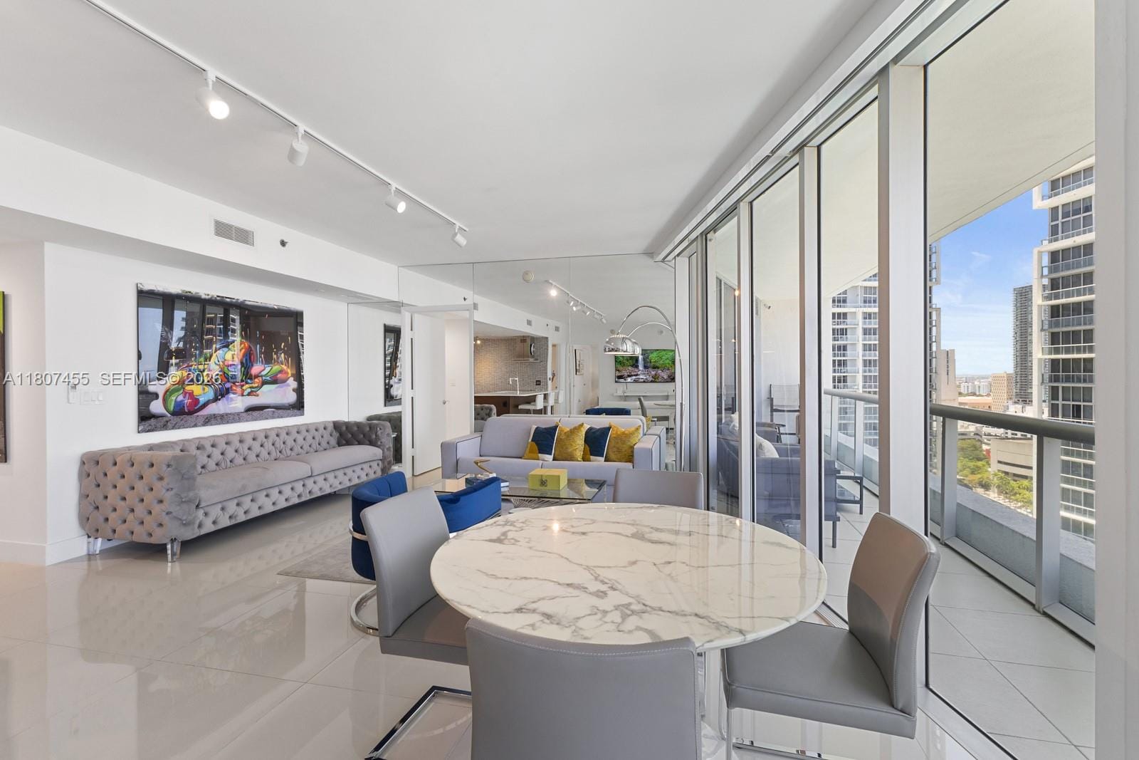 495 Brickell Avenue 2304, Miami, FL 33131 photo 3