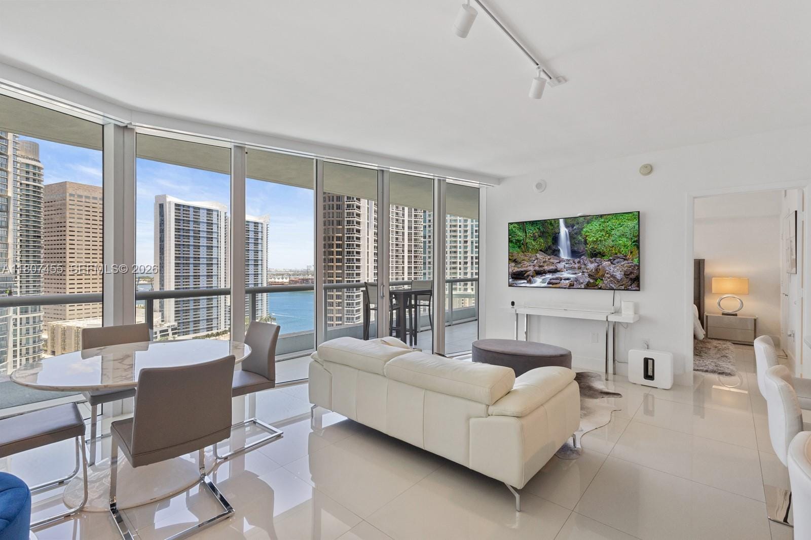 495 Brickell Avenue 2304, Miami, FL 33131 photo 4