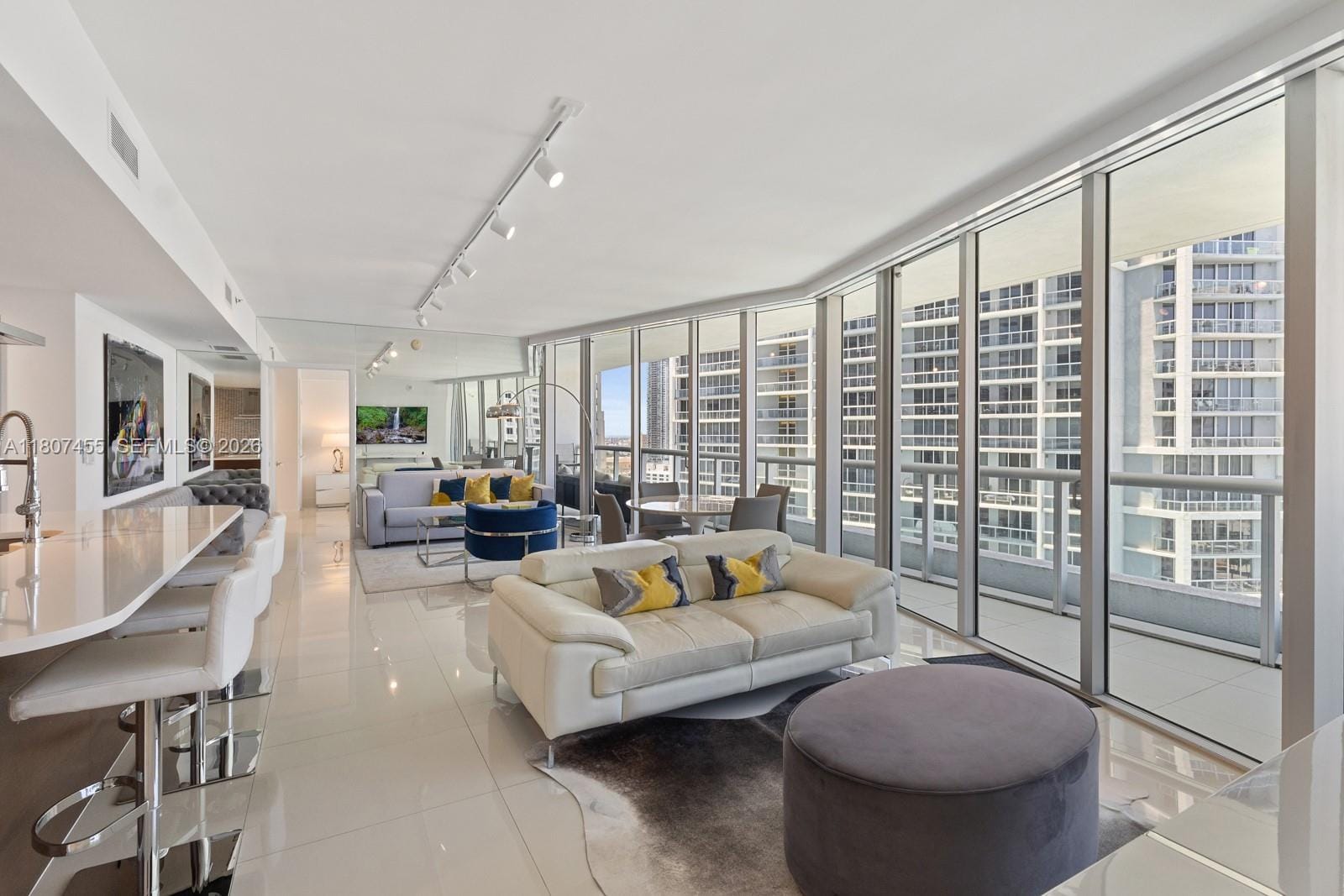 495 Brickell Avenue 2304, Miami, FL 33131 photo 5