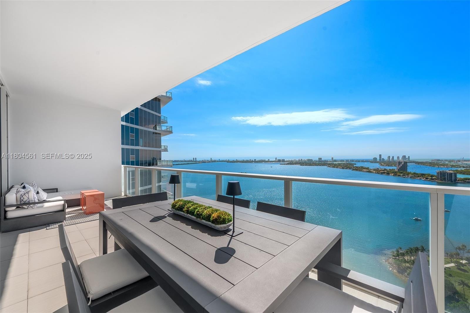 2020 N Bayshore Drive 3105 — photo 3