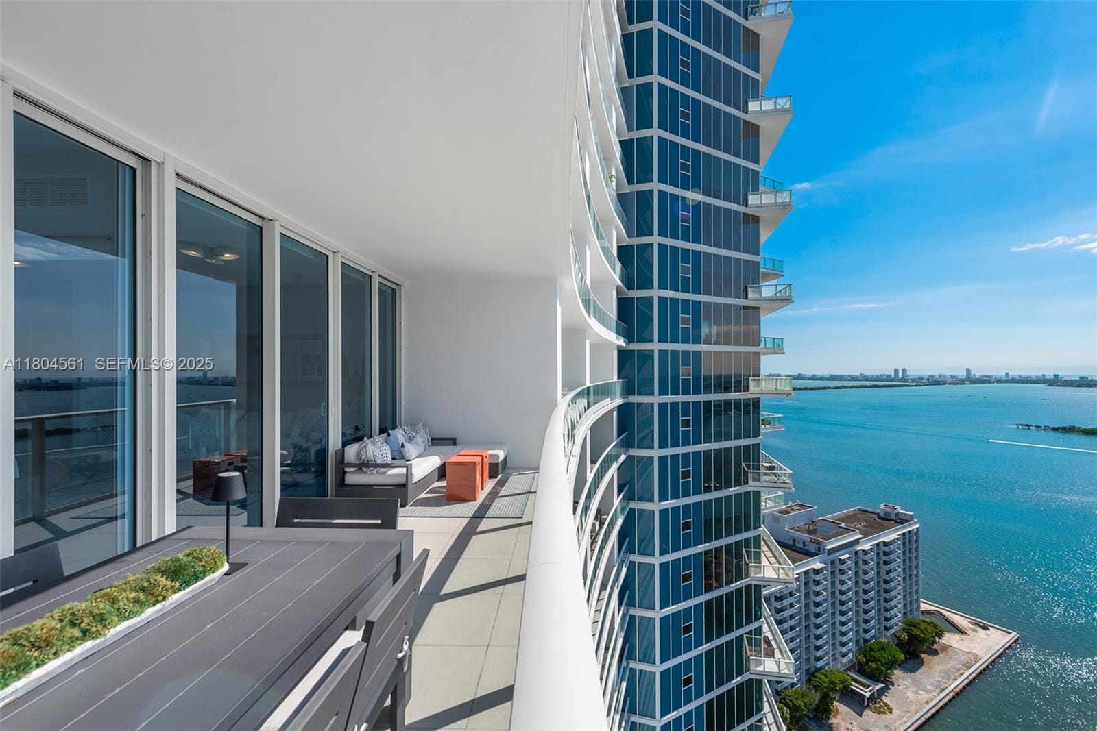 2020 N Bayshore Drive 3105 — photo 5