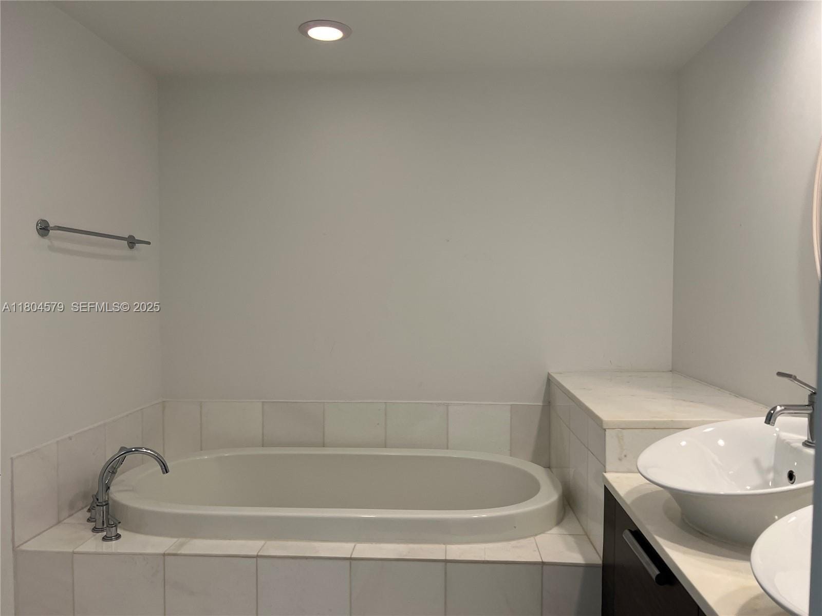 2950 NE 188th Street 444, Aventura, FL 33180 photo 13