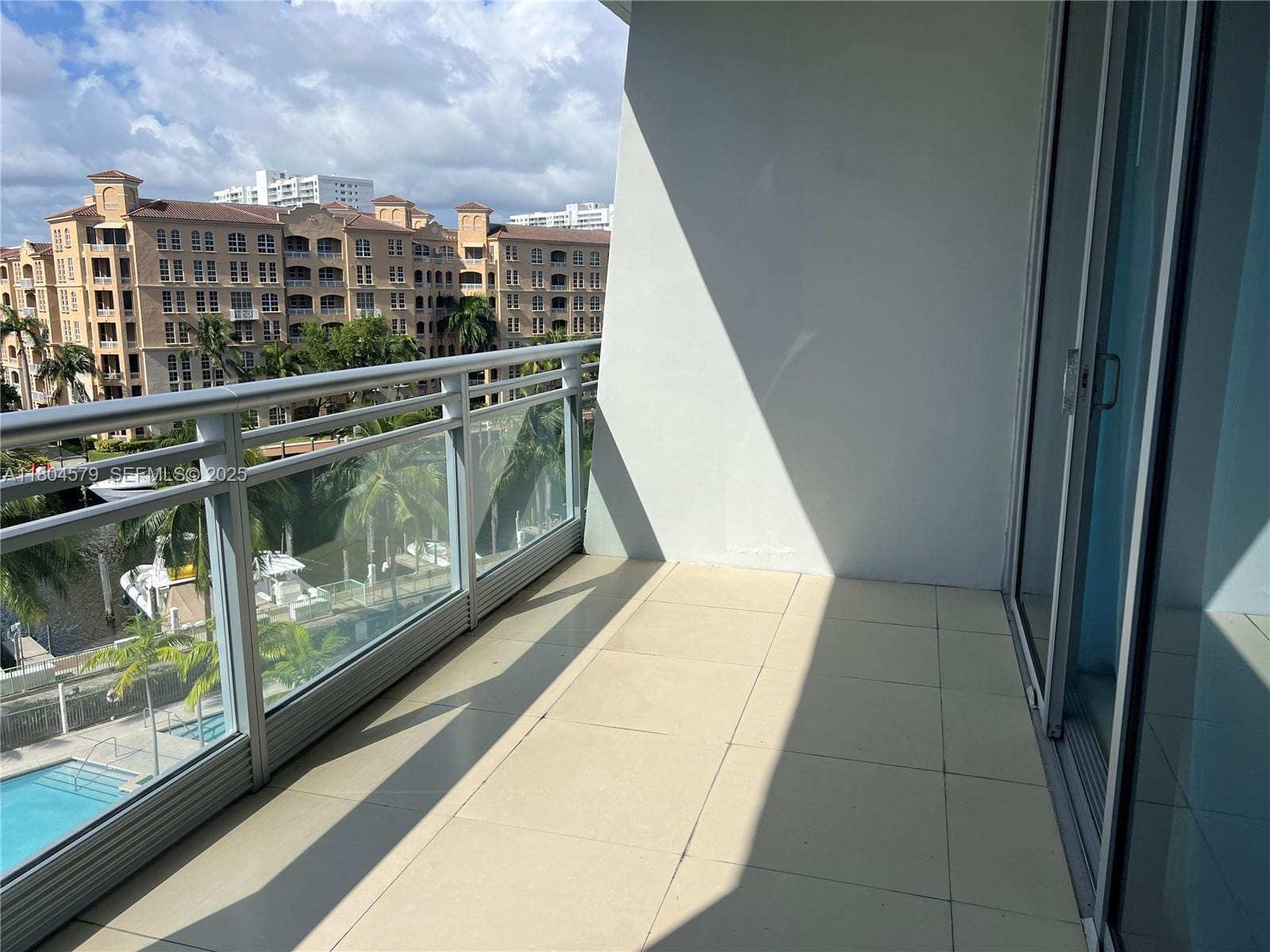 2950 NE 188th Street 444, Aventura, FL 33180 photo 20