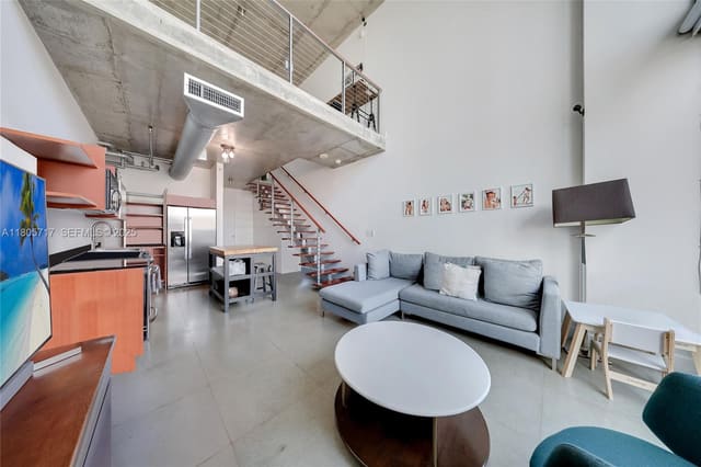 690 SW 1st Court 2109, Miami, FL 33130