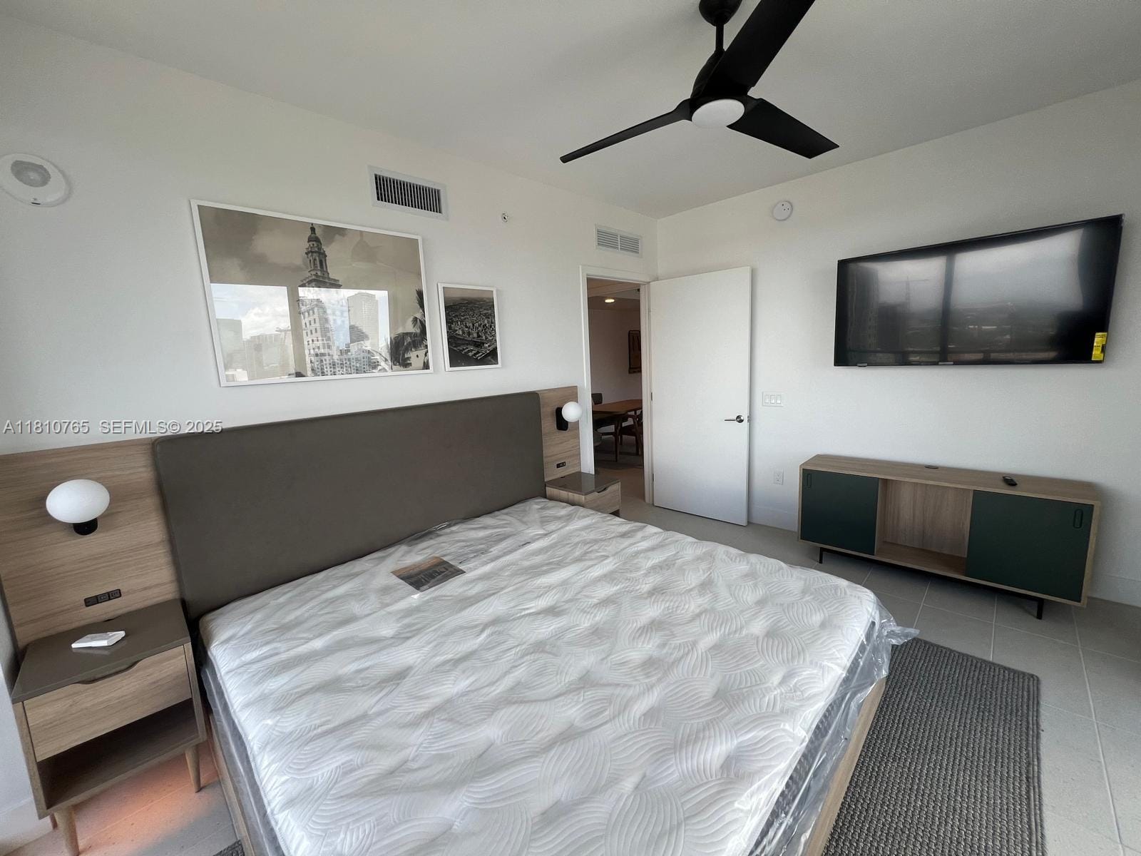 159 NE 6th Street 3205, Miami, FL 33132 photo 17