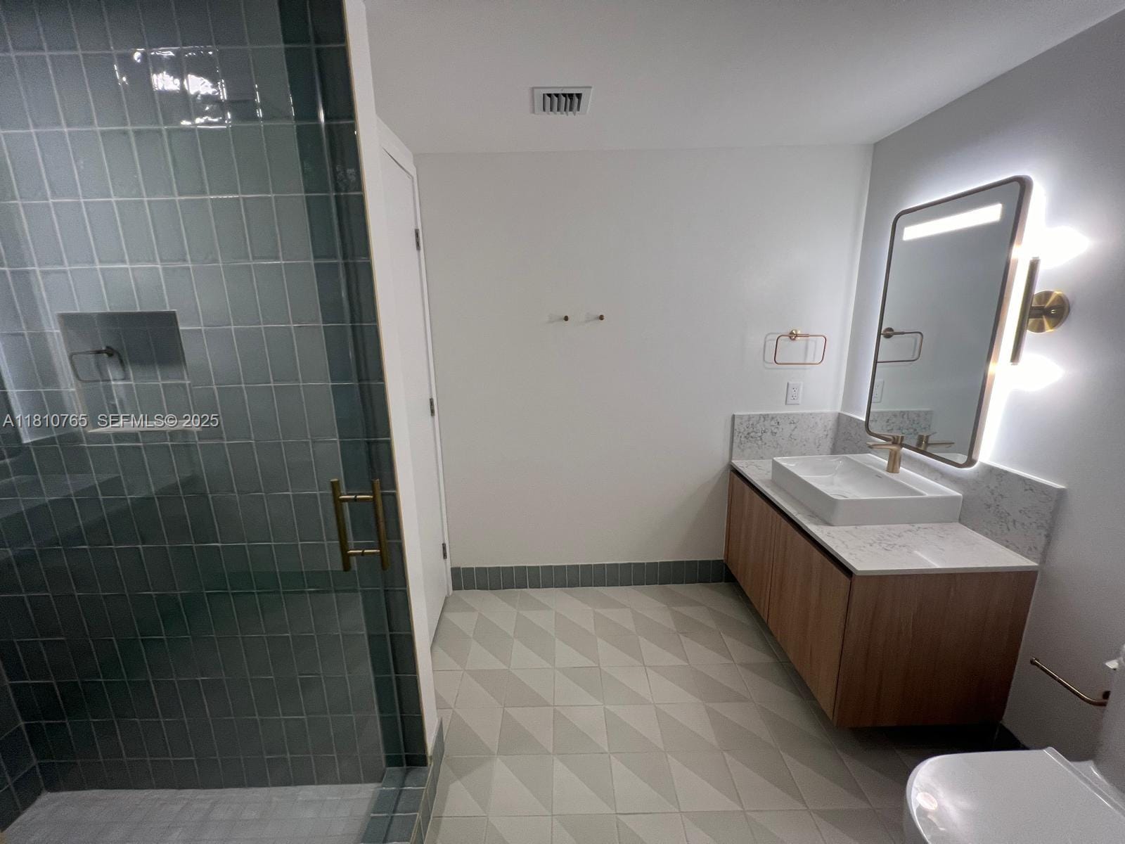 159 NE 6th Street 3205, Miami, FL 33132 photo 18