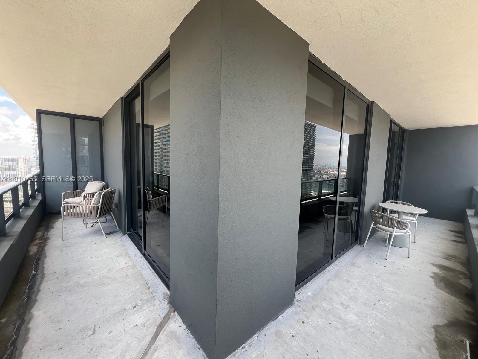 159 NE 6th Street 3205, Miami, FL 33132 photo 28