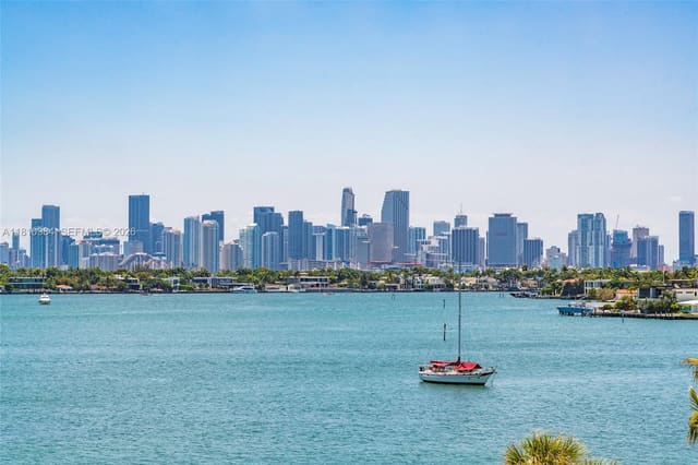 9 Island Avenue 505, Miami Beach, FL 33139