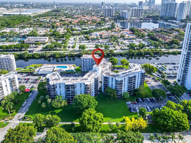 3475 N Country Club Drive 314, sold in Ensenada Condo Bldg E-Ii, Aventura, FL