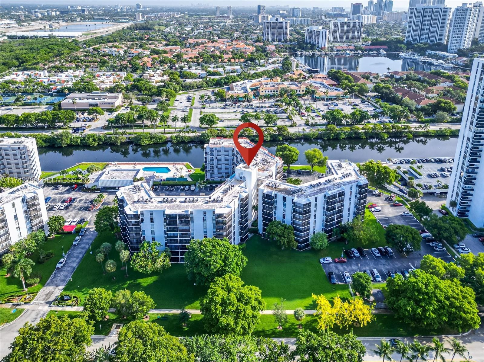 3475 N Country Club Drive 314, Aventura, FL 33180