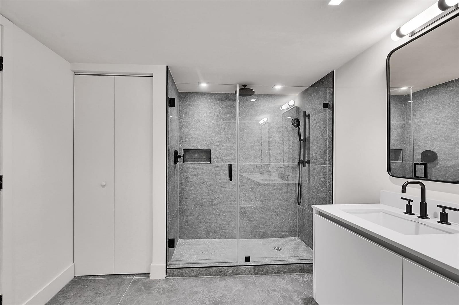 2301 Collins Avenue 1407, Miami Beach, FL 33139 photo 25