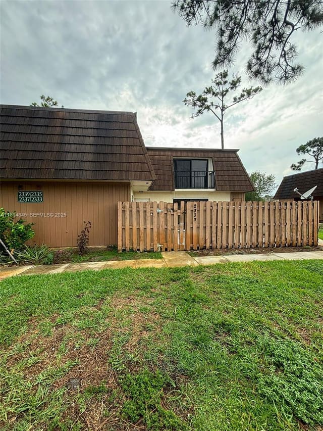 2333 Caroma Lane 1, sold in Southwind, West Palm Beach, FL