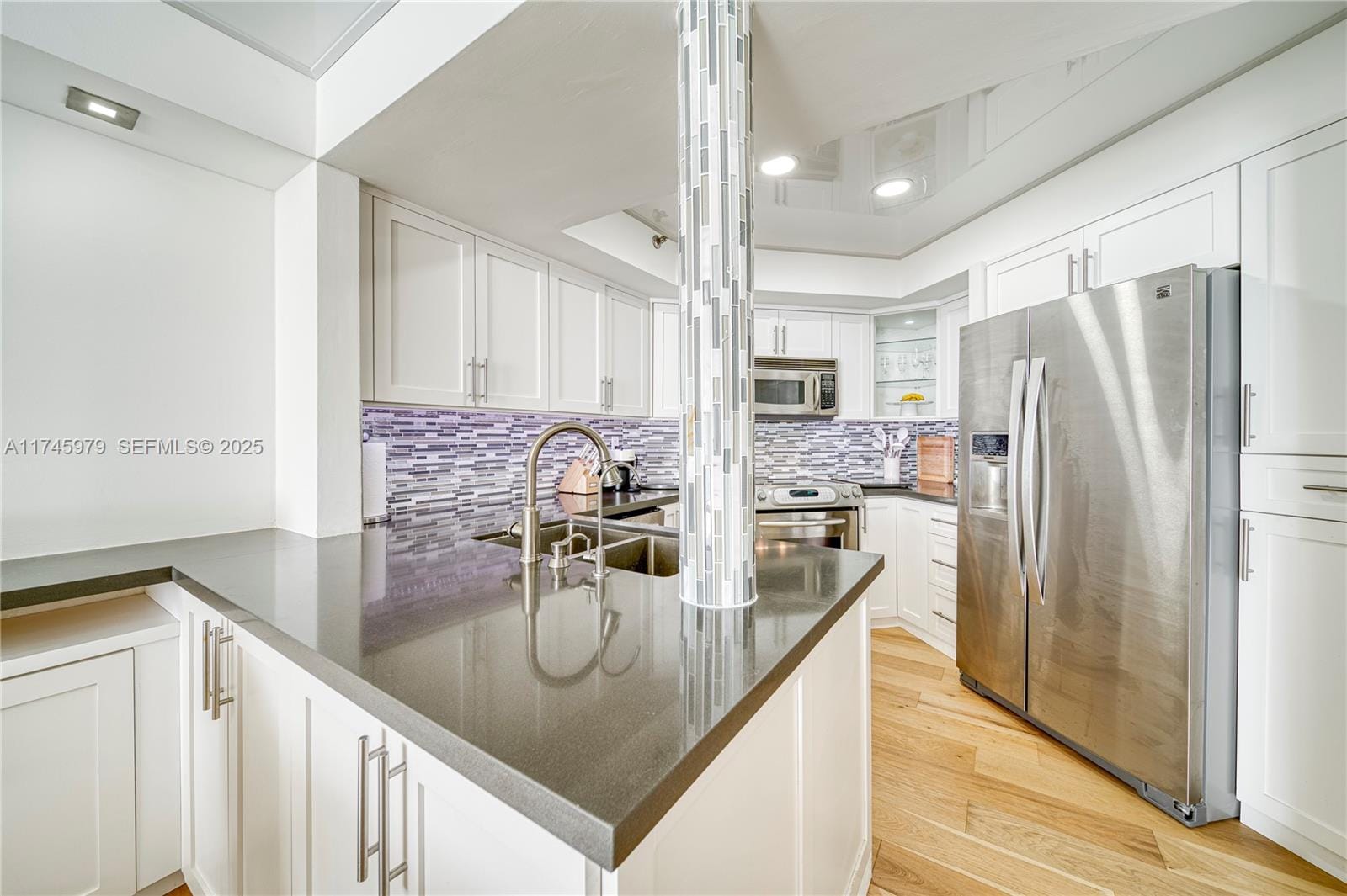 6767 Collins Avenue 1706, Miami Beach, FL 33141 photo 11