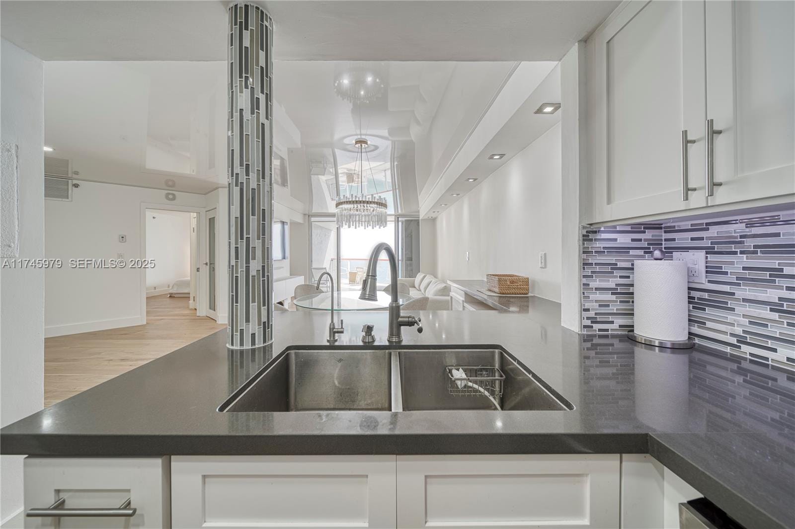 6767 Collins Avenue 1706, Miami Beach, FL 33141 photo 16