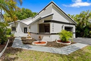 2866 NW 91st Avenue, Coral Springs, FL 33065