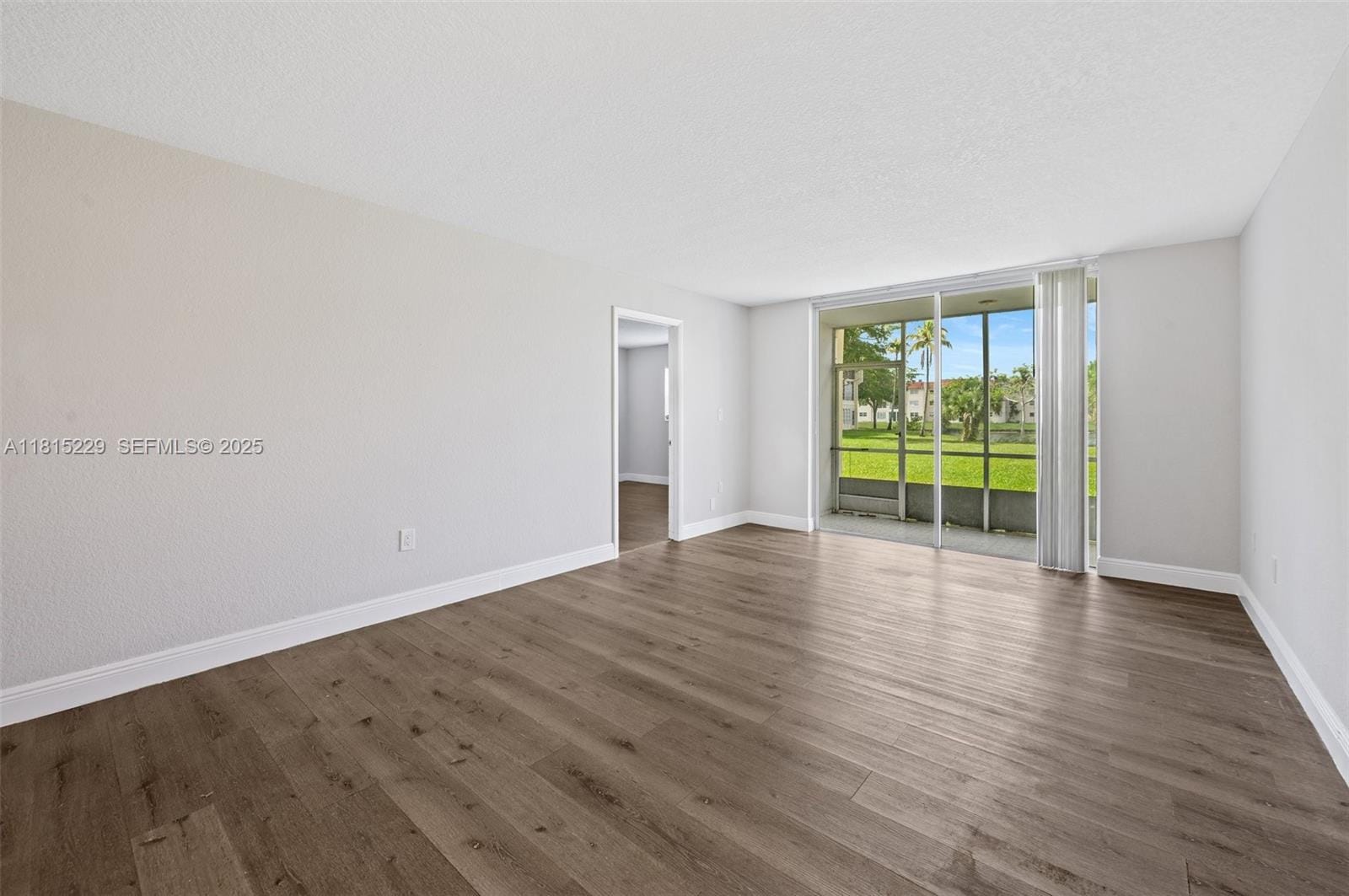 8060 N Sunrise Lakes Drive 103, Sunrise, FL 33322 photo 16