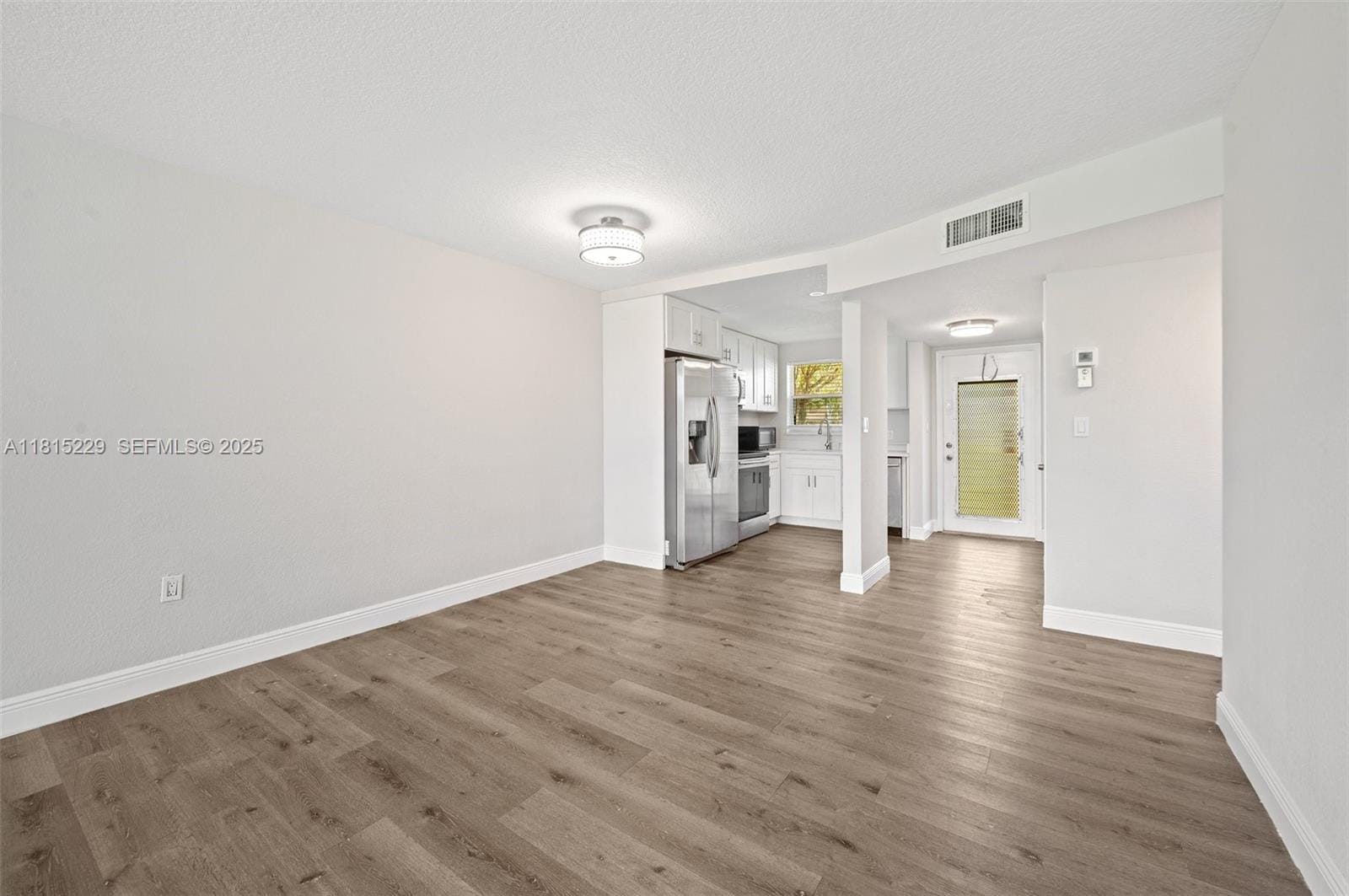 8060 N Sunrise Lakes Drive 103, Sunrise, FL 33322 photo 4