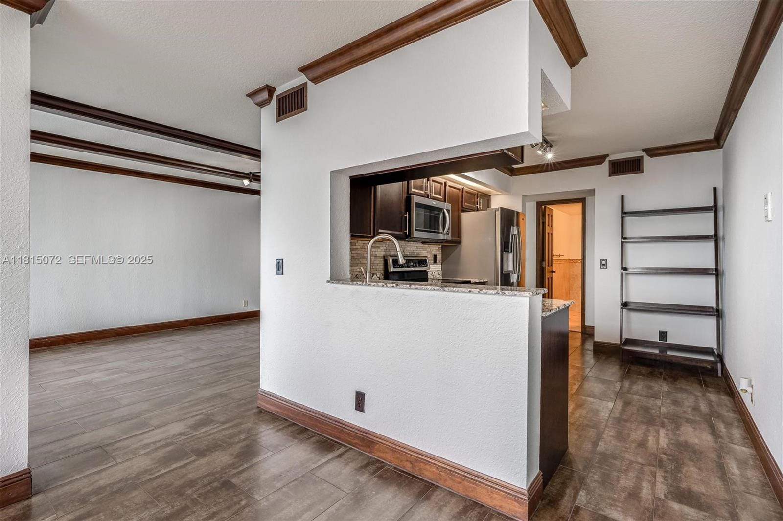 106 Lake Emerald Drive 210 — photo 7