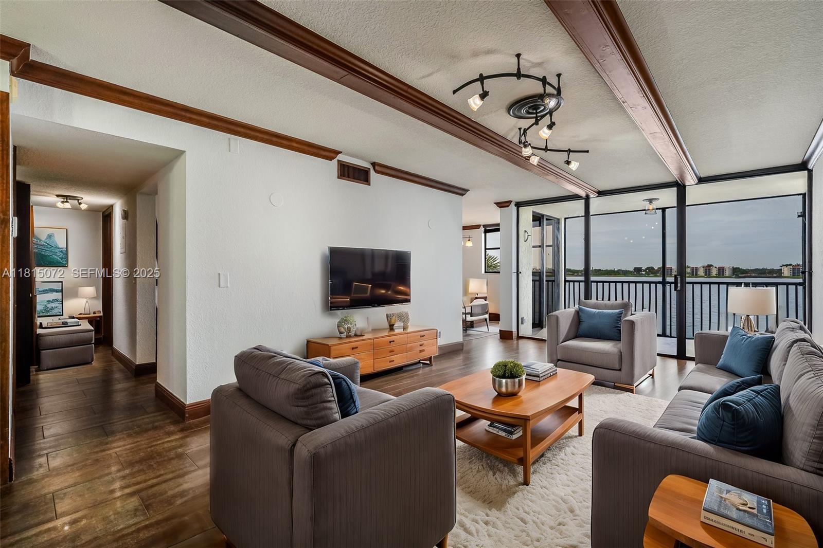 106 Lake Emerald Drive 210, Oakland Park, FL 33309, Oakland Park