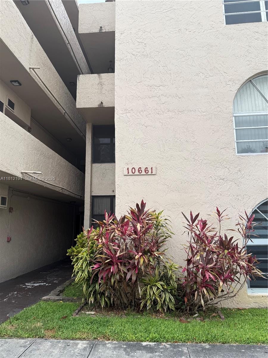 10661 SW 108th Avenue 2E — photo 2