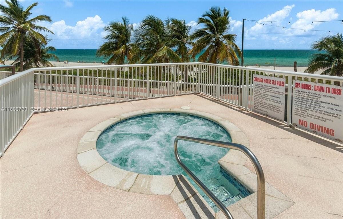 5401 Collins Avenue 428, Miami Beach, FL 33140 photo 11
