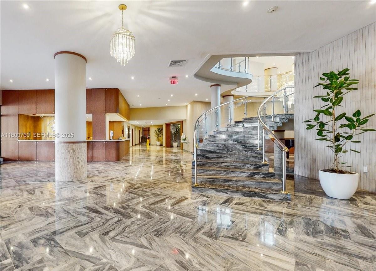 5401 Collins Avenue 428, Miami Beach, FL 33140 photo 18