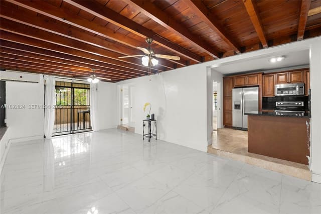 1925 SW 82nd Court, sold in Miracle Manor, Miami, FL
