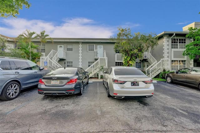 426 NE 210th Cir Terrace 104-2, sold in Monterey Village-One Cond, Miami, FL