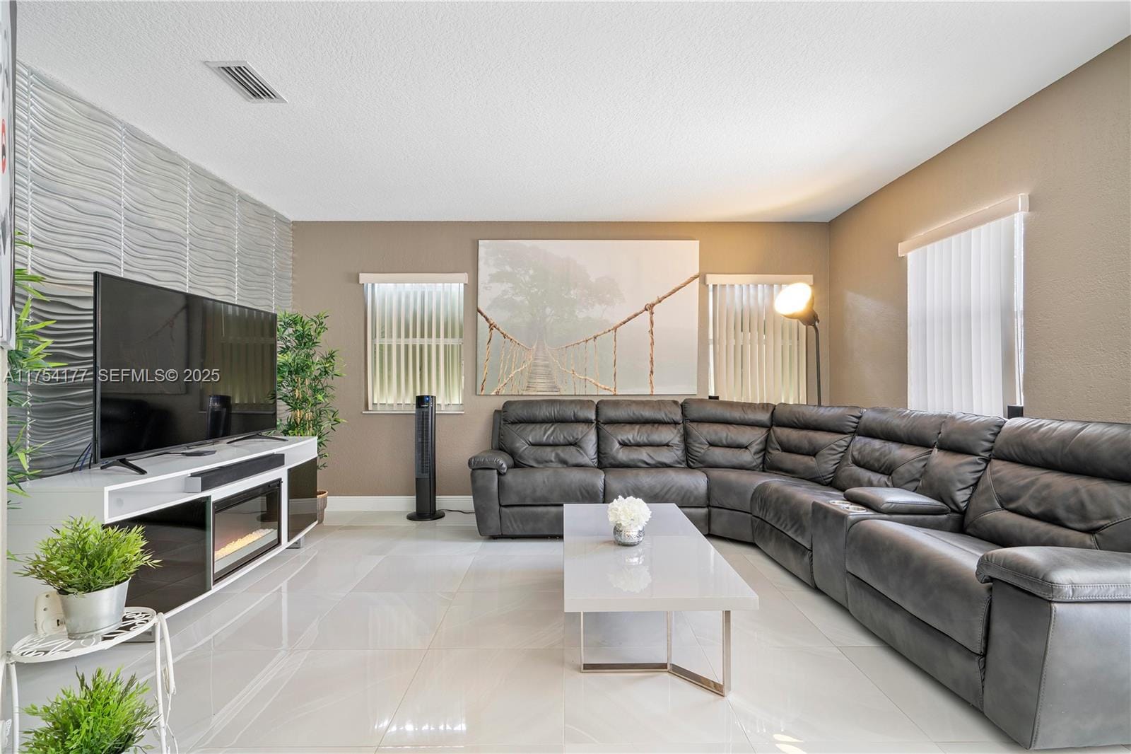 7546 NW 18th Drive, Pembroke Pines, FL 33024 photo 12