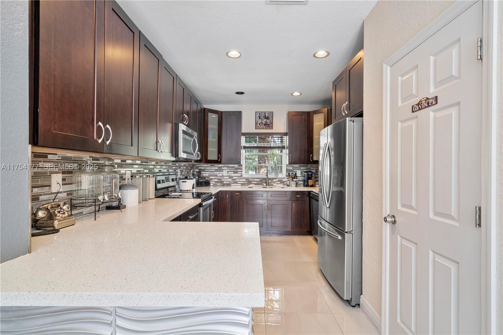 7546 NW 18th Drive, Pembroke Pines, FL 33024 photo 6