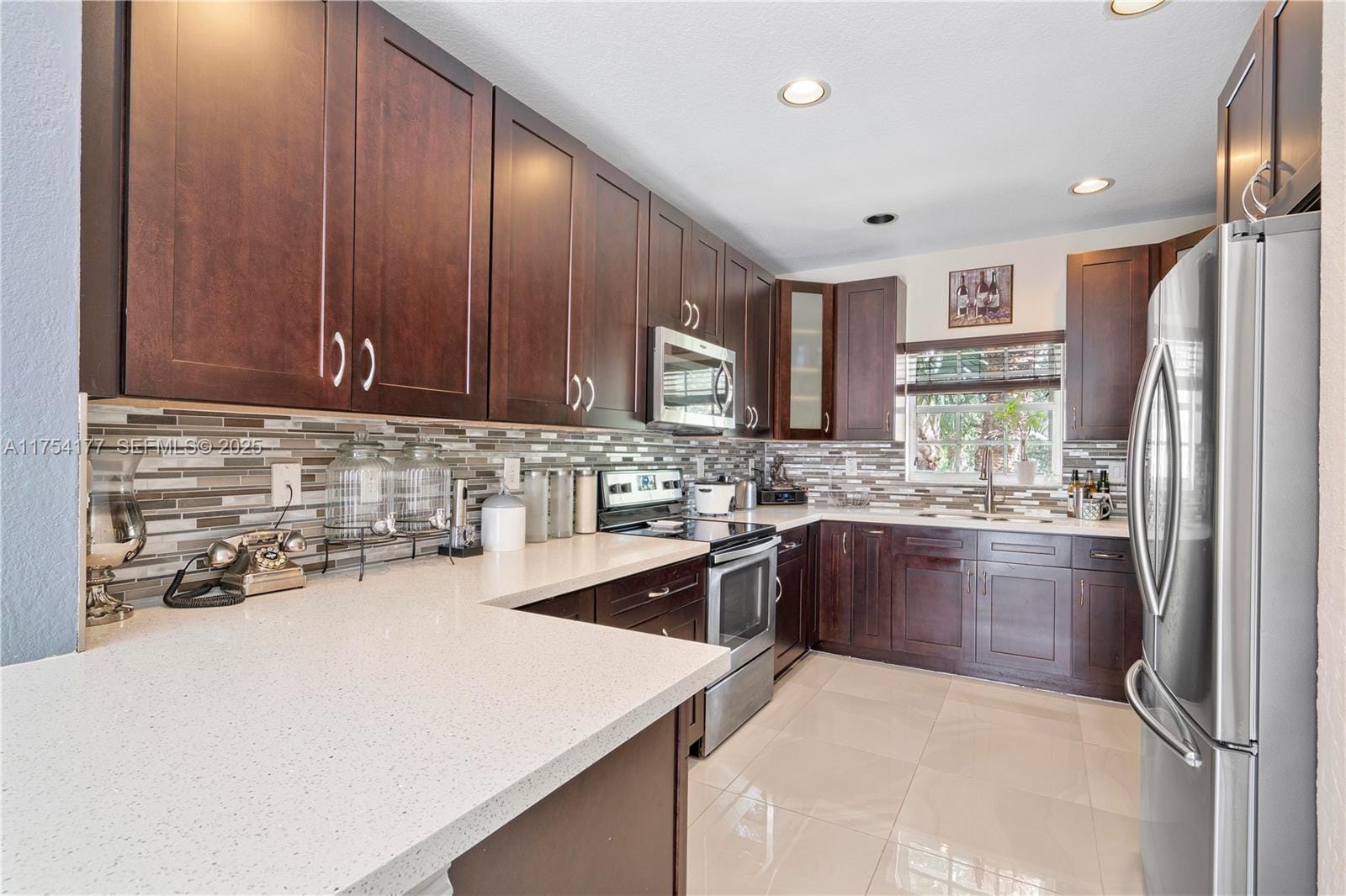 7546 NW 18th Drive, Pembroke Pines, FL 33024 photo 7