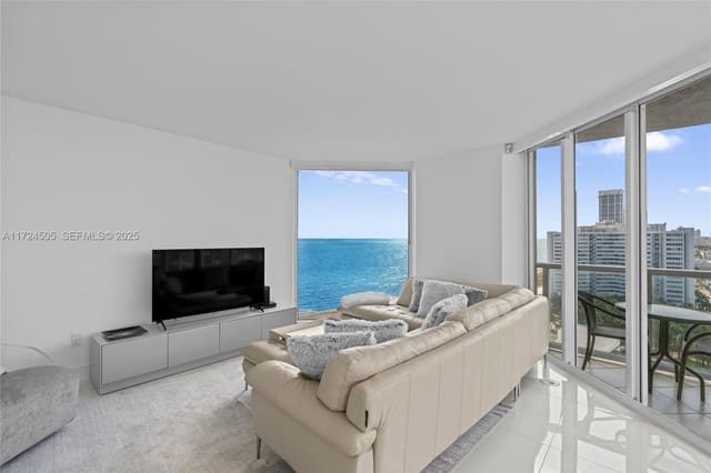 7330 Ocean Terrace 19-C, sold in St Tropez Ocean, Miami Beach, FL