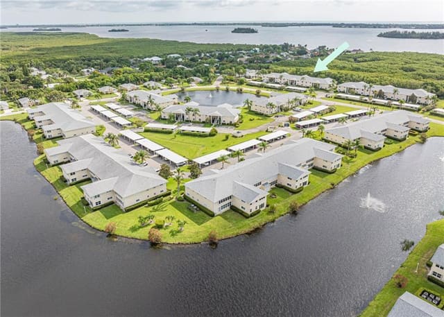 700 Lake Orchid Circle 105, Vero Beach, FL 32962