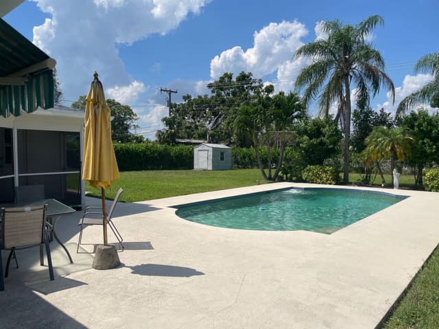3313 Sherwood Boulevard, sold in Sherwood Park, Delray Beach, FL