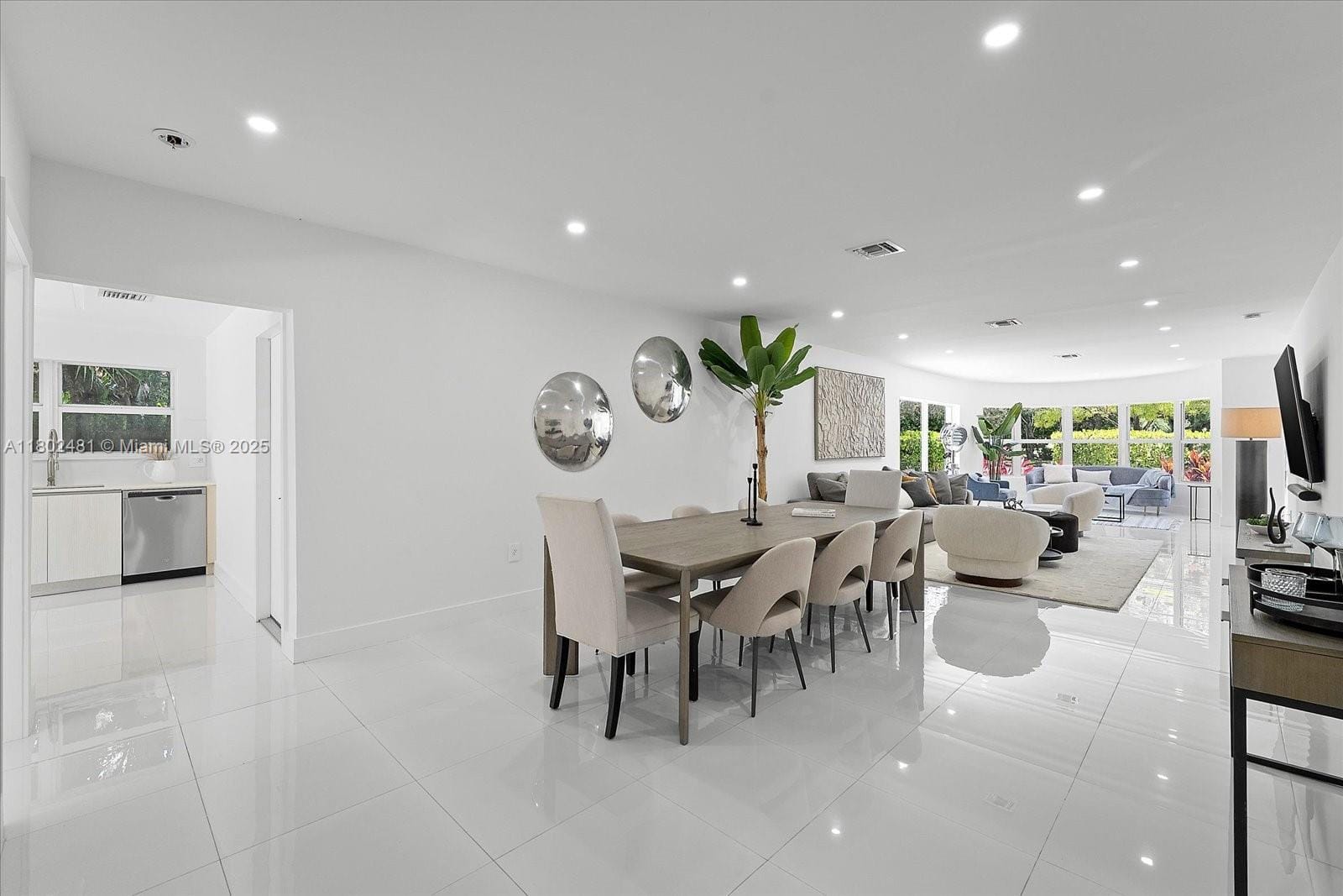 3020 Alton Road, Miami Beach, FL 33140 photo 12