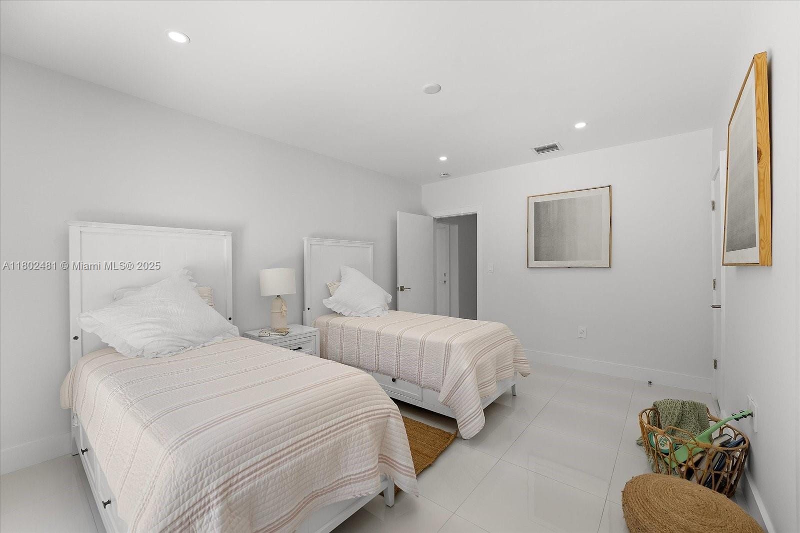 3020 Alton Road, Miami Beach, FL 33140 photo 28